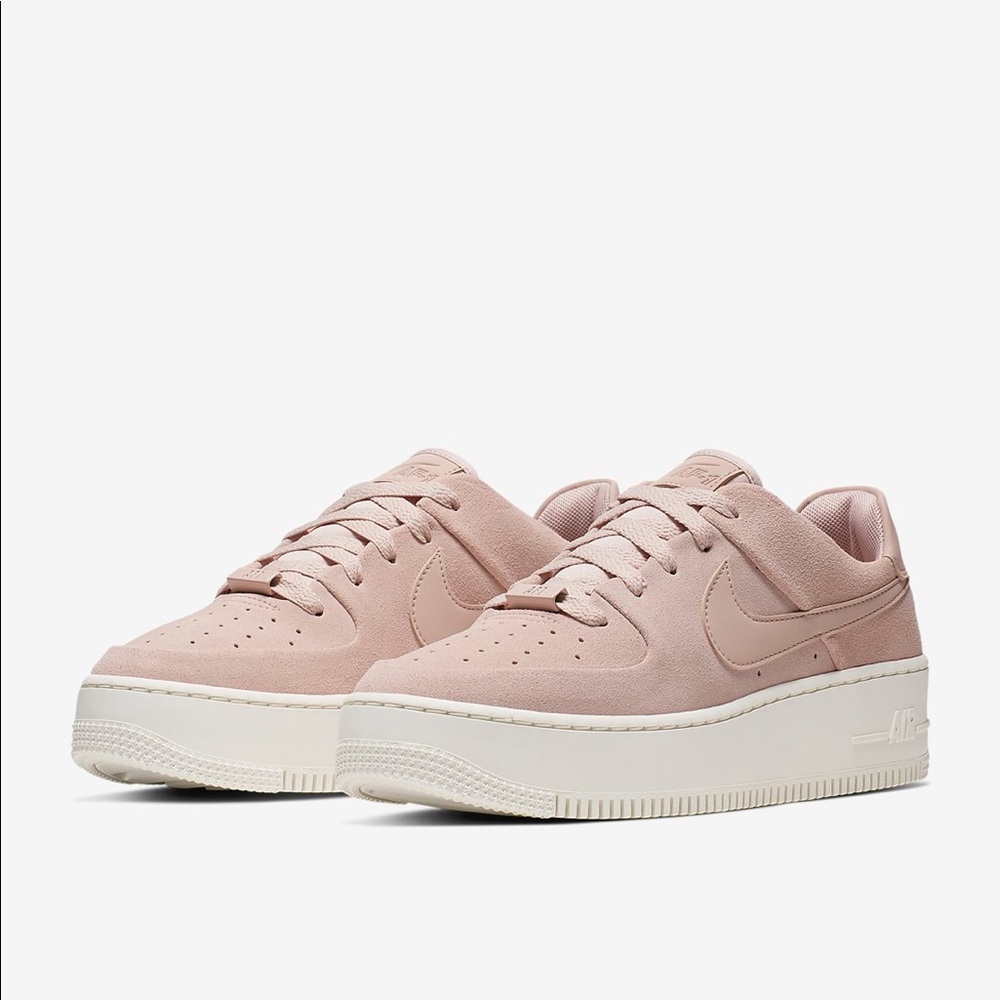 nike air force 1 sage low